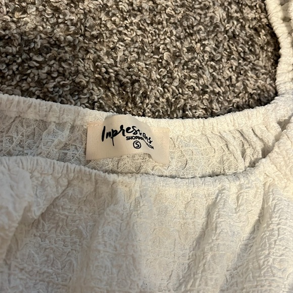 NWOT BOUTIQUE TOP SMALL - Picture 3 of 4